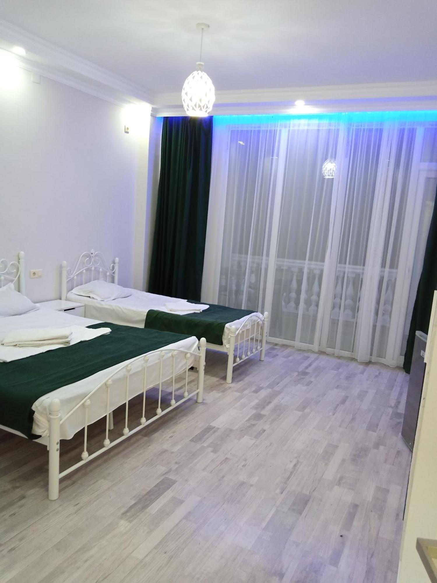 Geno Guest House Kvariati Room photo