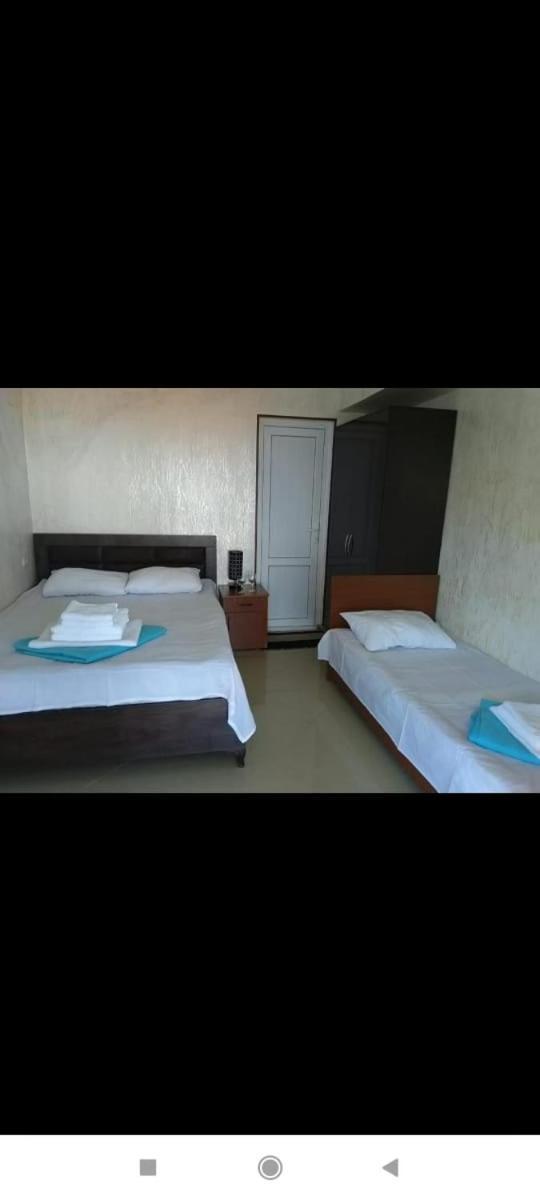 Geno Guest House Kvariati Room photo