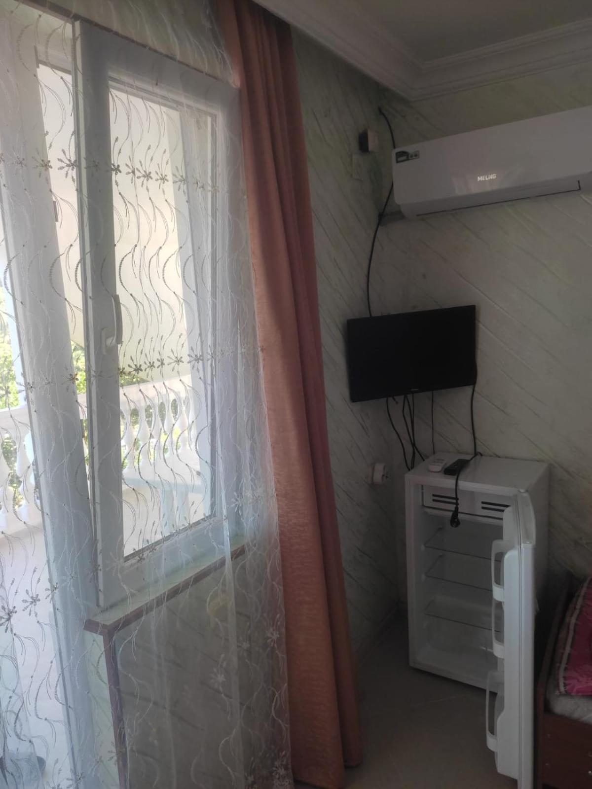 Geno Guest House Kvariati Room photo