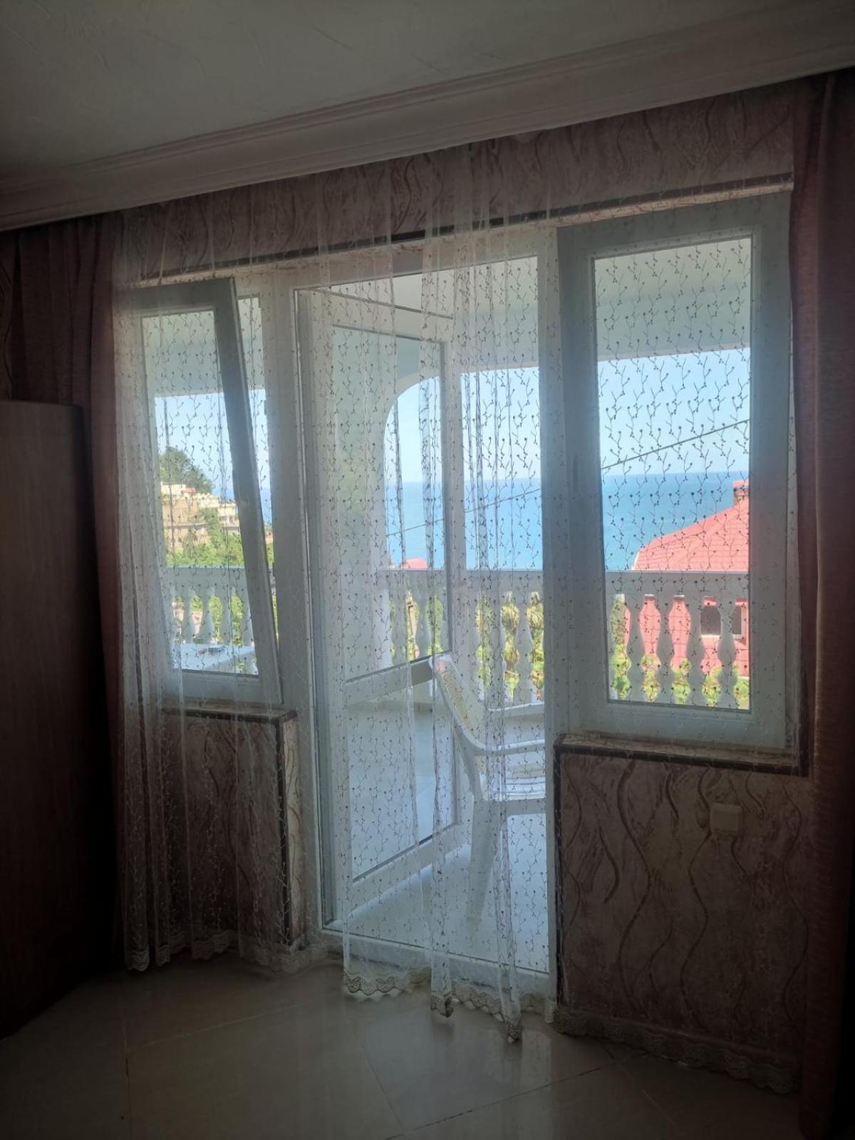 Geno Guest House Kvariati Room photo